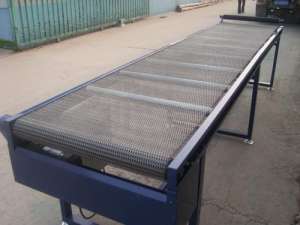 為什么會造成不銹鋼網(wǎng)鏈出現(xiàn)銹蝕？